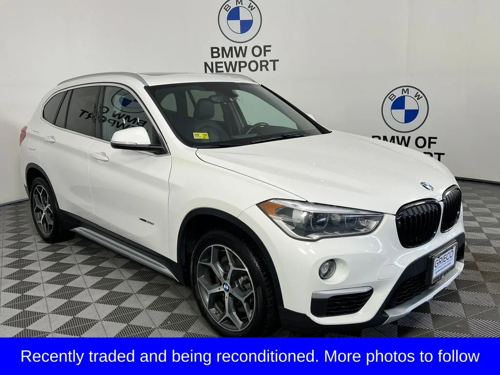 Used 2018 White BMW xDrive28i image 1