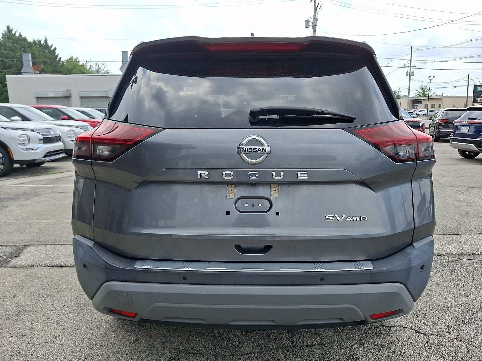 Used 2021 Gray Nissan SV image 6