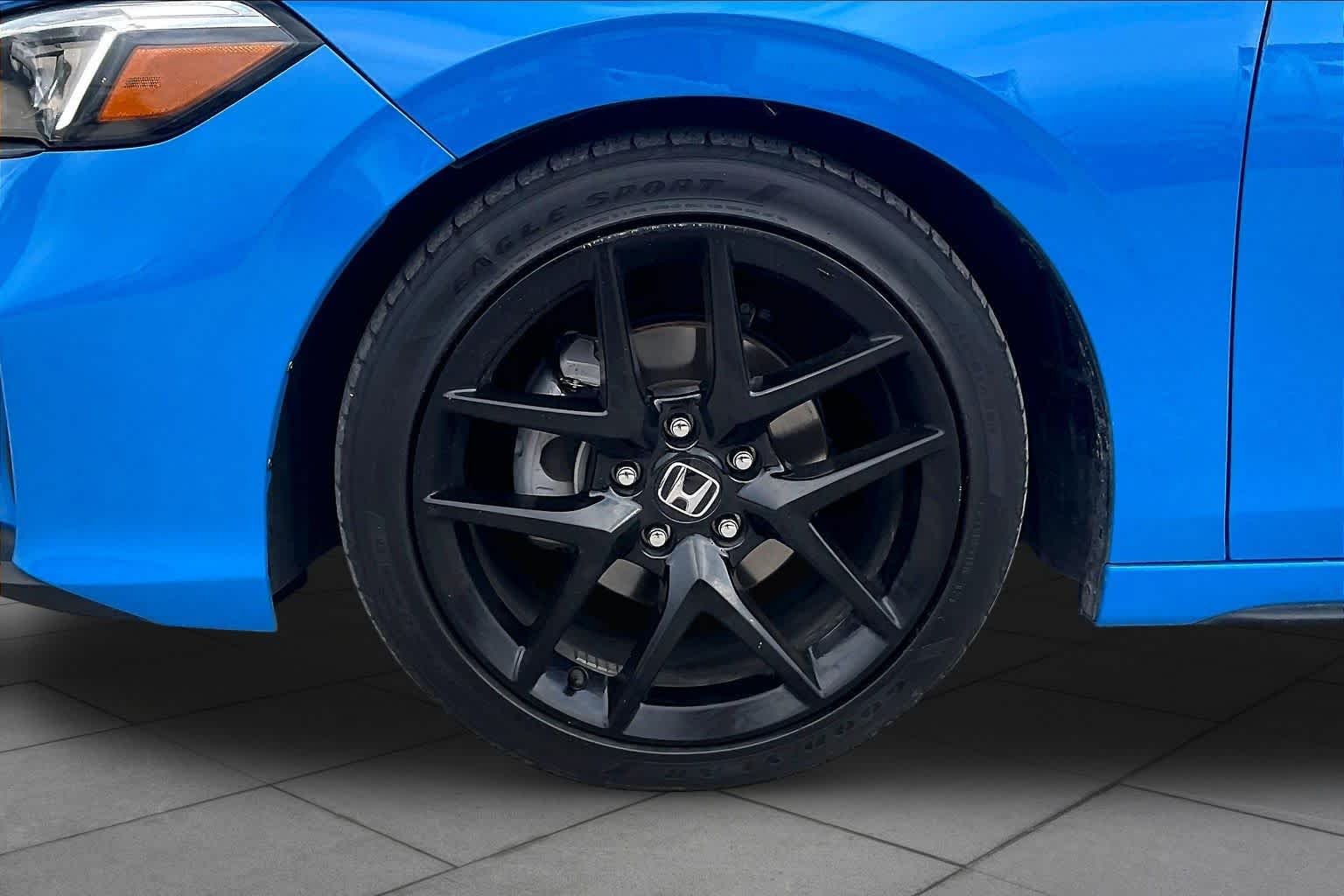Used 2025 Boost Blue Pearl Honda Sport image 11
