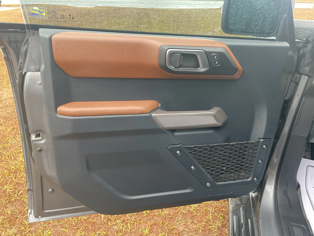 2023 Ford Bronco 4-Door Outer Banks - Photo 18