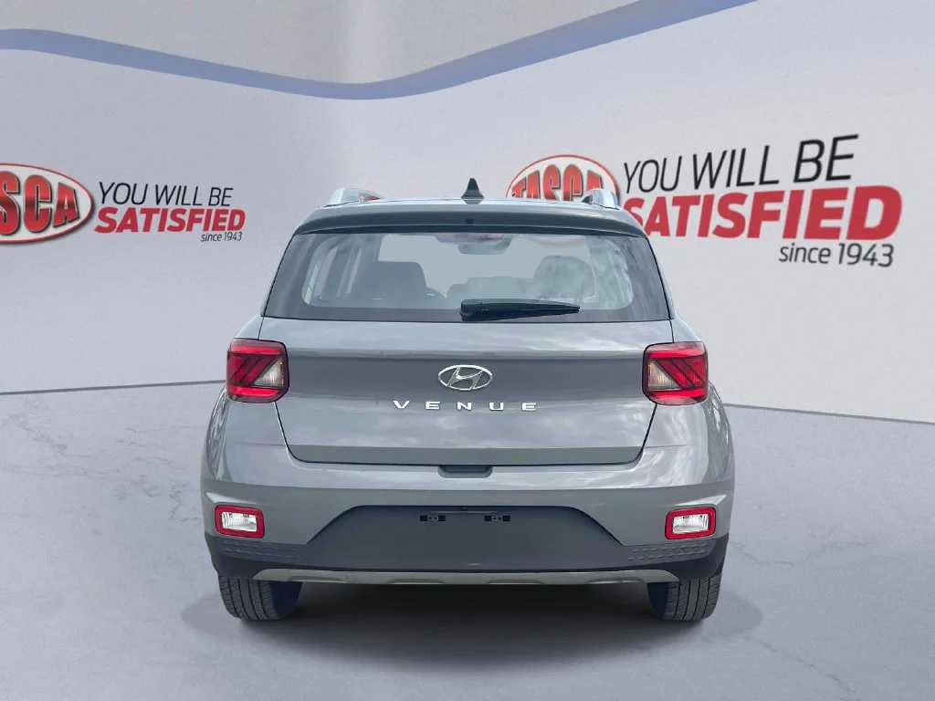 Used 2022 Gray Hyundai SEL image 7