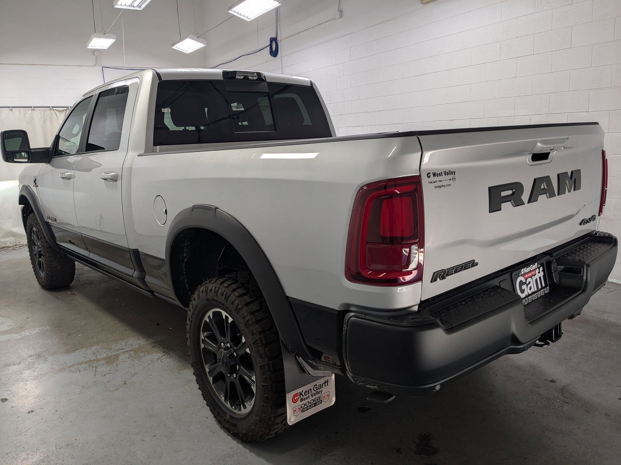 New 2026 Silver-Zynith Exterior Paint RAM Rebel image 7