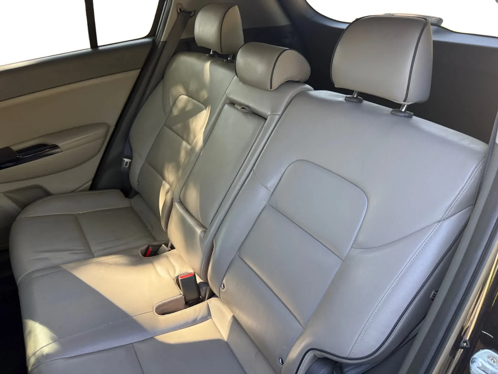 Used 2018 Black Cherry Kia EX image 22