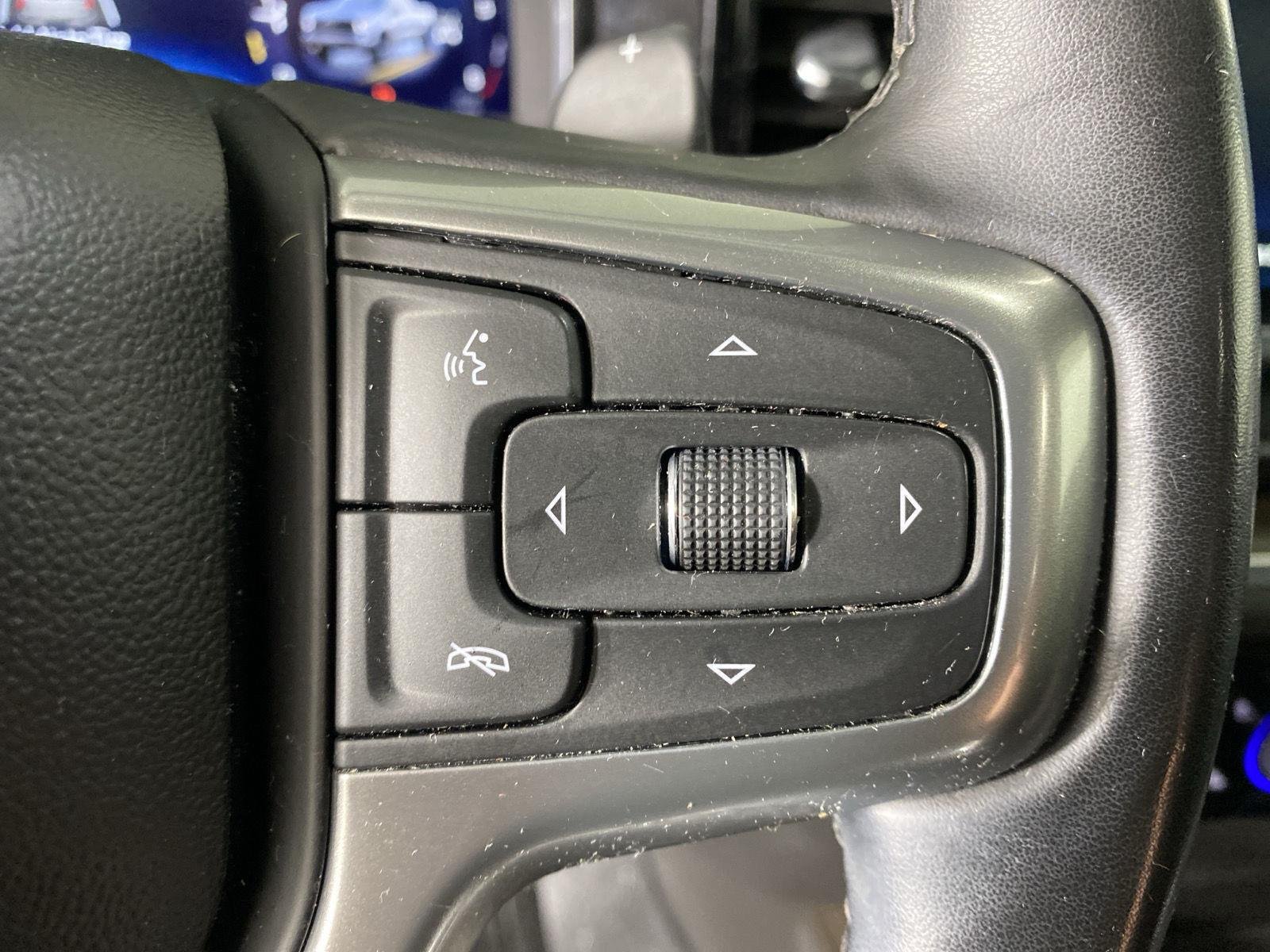 Used 2025 Summit White Chevrolet LT Trail Boss image 16
