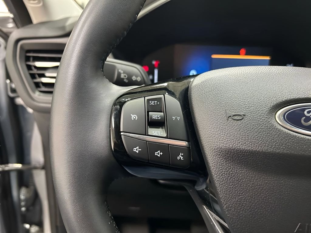 Used 2024 Silver Metallic Ford Active image 26