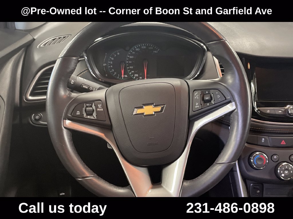 Used 2022 Summit White Chevrolet LT image 20