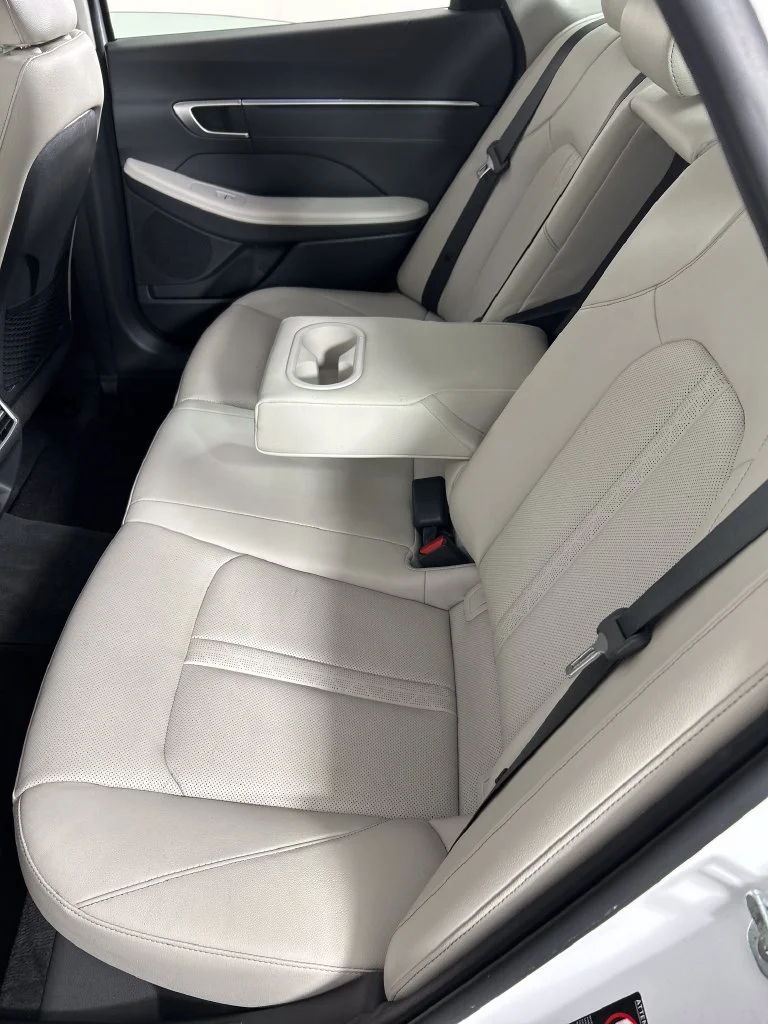 Used 2022 Gray Hyundai Limited image 17