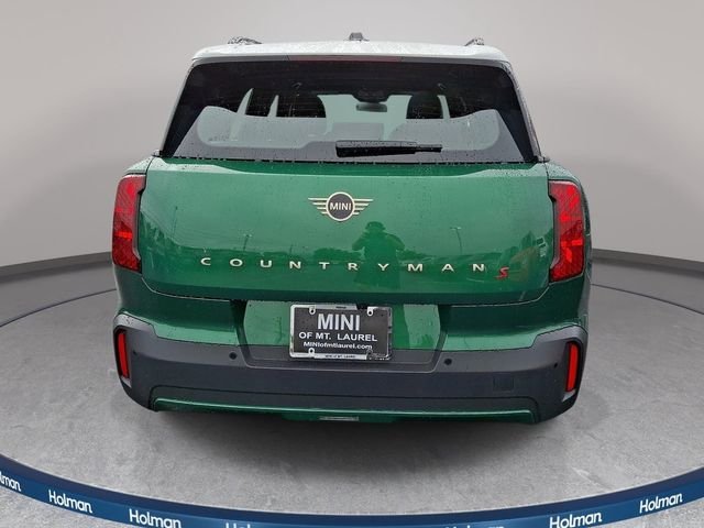 New 2027 Green MINI Signature Plus image 5