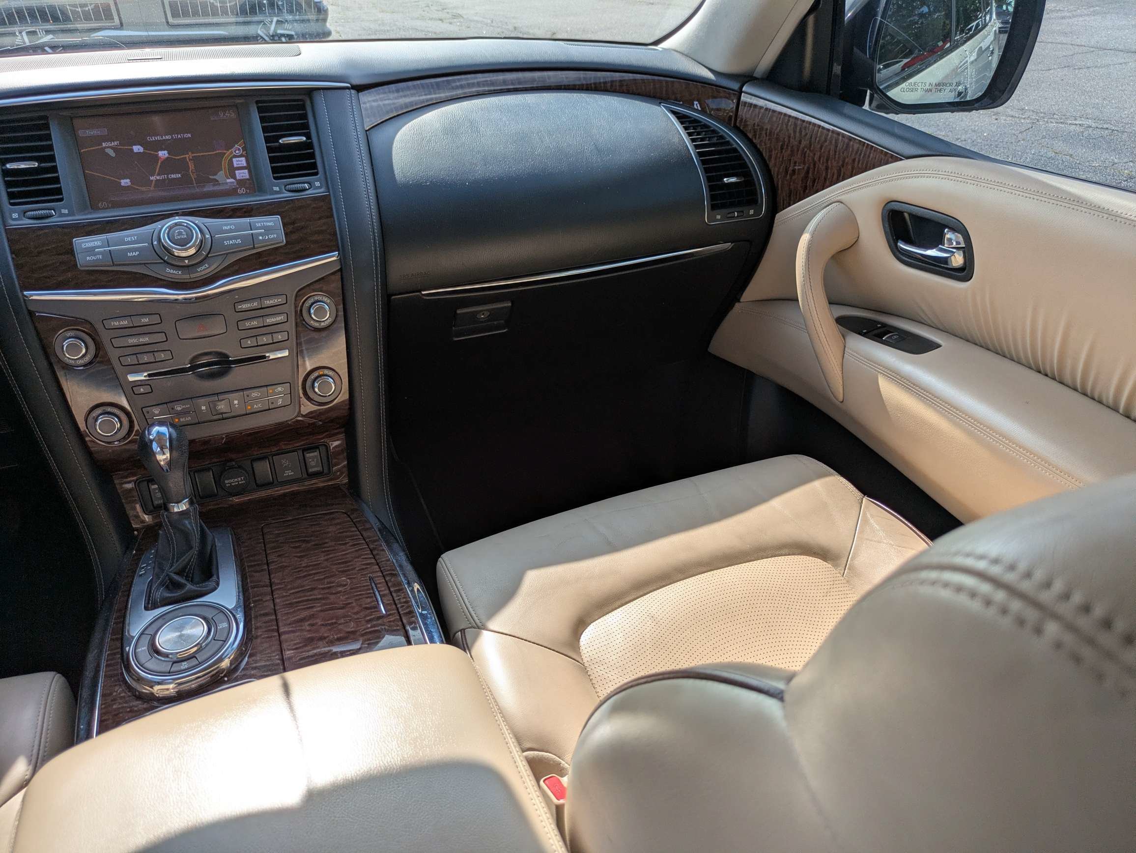 Used 2017 White Nissan SL image 15