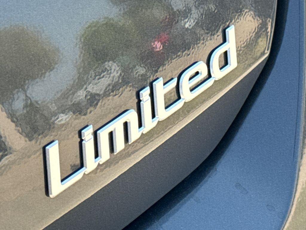 New 2026 Gray Hyundai Limited image 9