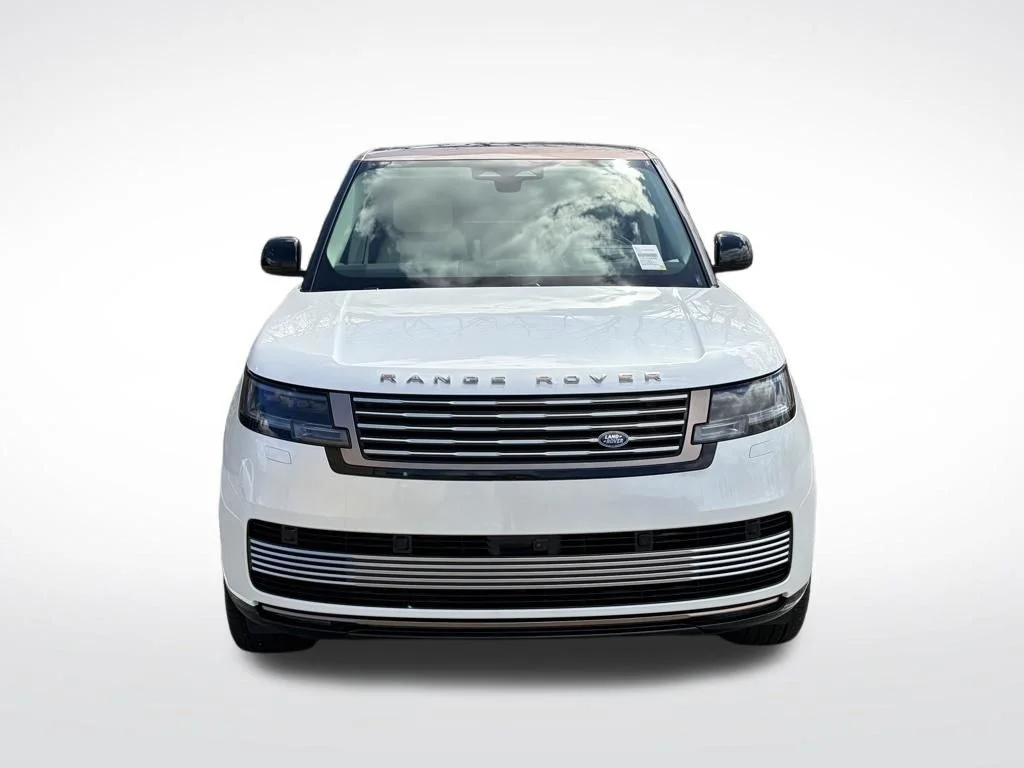 New 2026 White Land Rover SV image 2