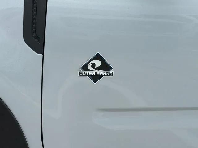 New 2026 Space White Metallic Ford Outer Banks® image 5