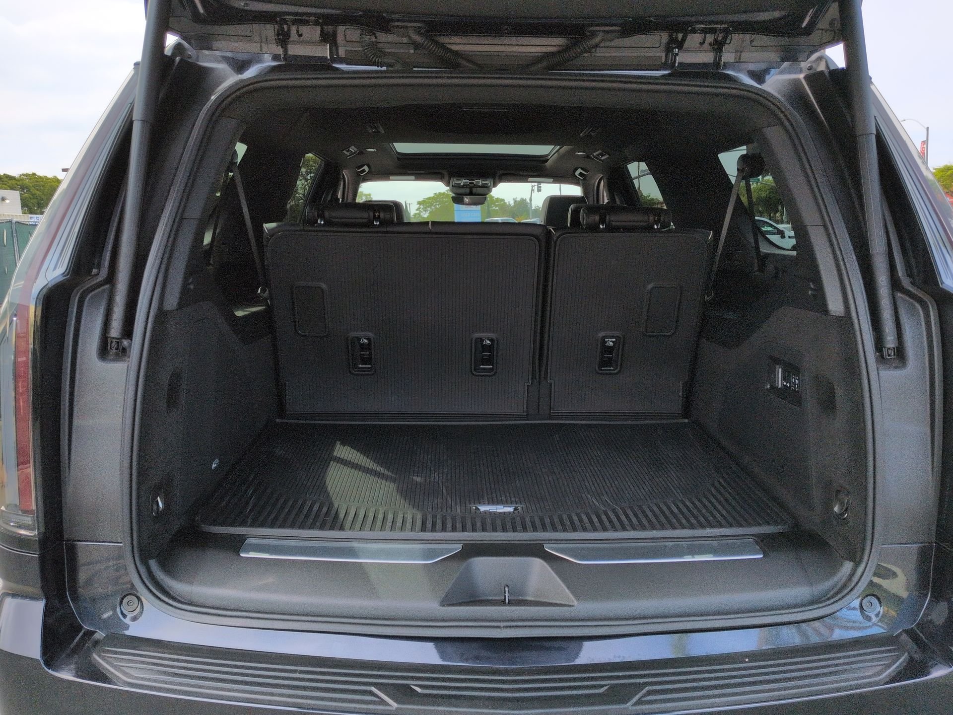 Used 2025 Gray Cadillac Sport image 27