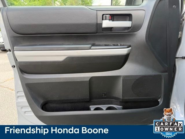 Used 2019 Gray Toyota SR5 image 17