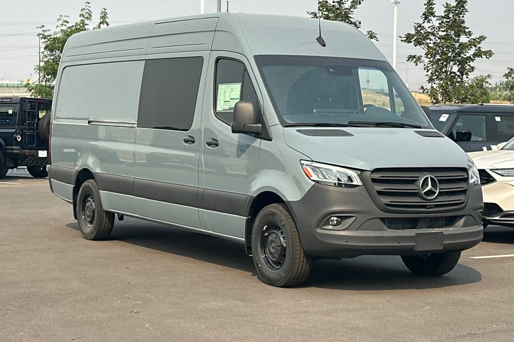 Used 2024 Blue Mercedes-Benz Cargo 170 WB image 7