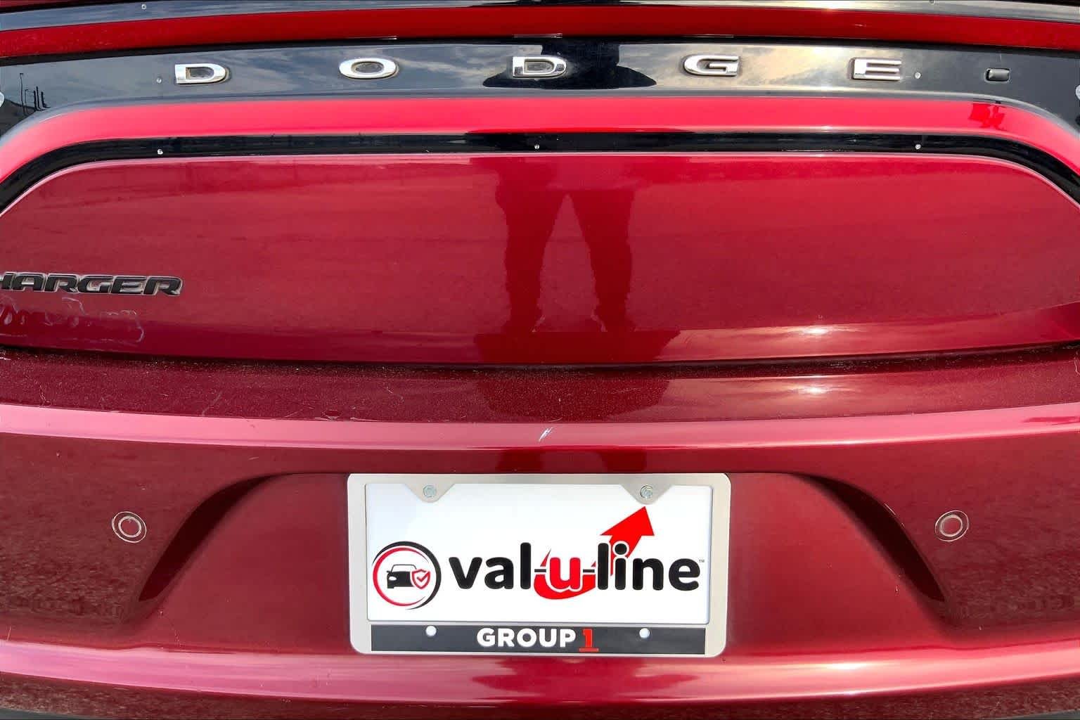 Used 2019 Octane Red Pearlcoat Dodge SXT image 10