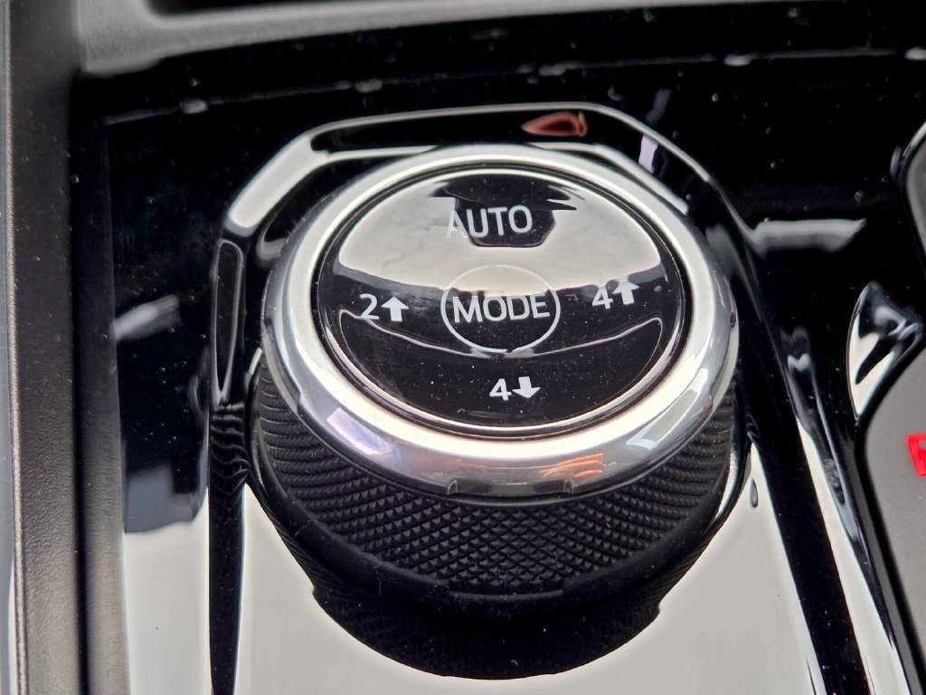 2026 Chevrolet Colorado Z71 - Photo 15