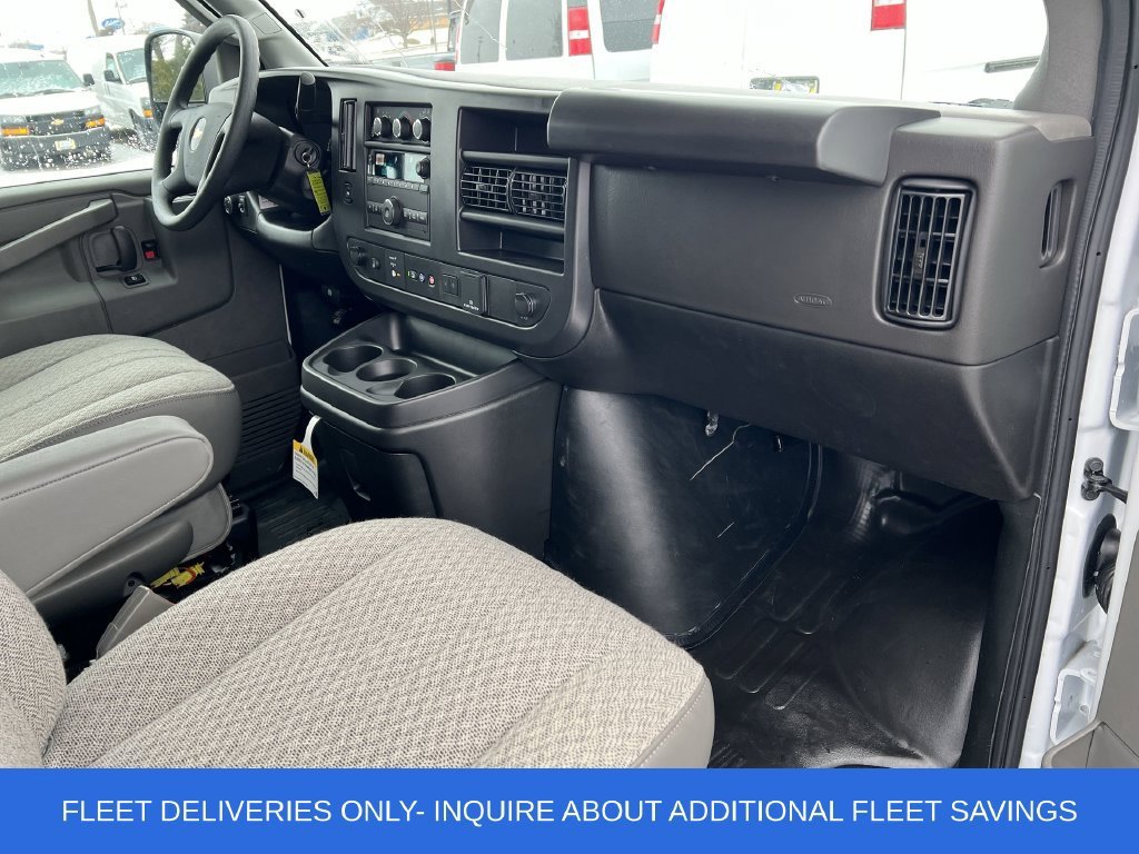 2025 Chevrolet Express Cargo Work Van - Photo 11