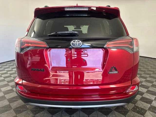 Used 2018 Pearl Toyota Adventure image 21