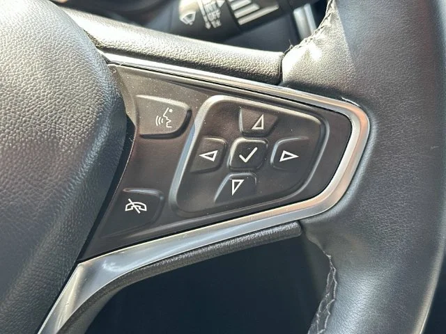 Used 2024 White Chevrolet LT image 25