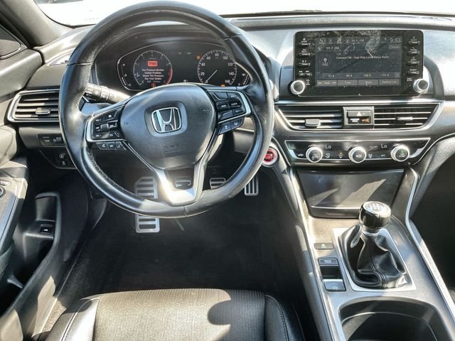 Used 2019  Honda Sport image 13