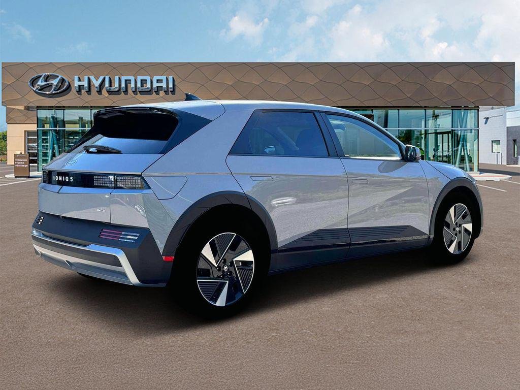 New 2026 Gray Hyundai SEL image 8