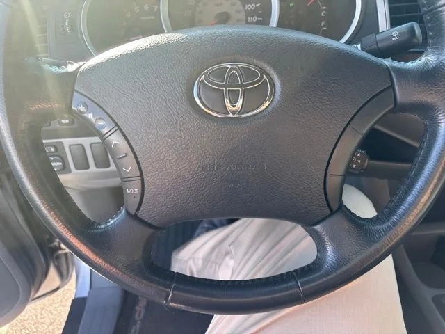Used 2008 Silver Toyota PreRunner image 22
