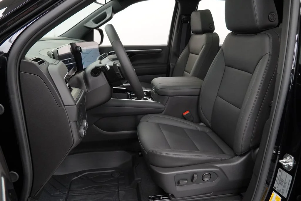New 2026 Black Chevrolet Z71 image 7