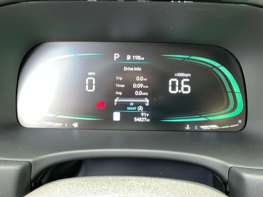 Used 2024 Gray Hyundai SEL image 19