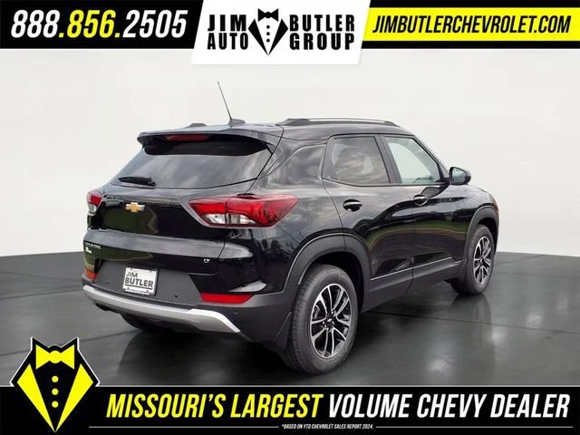 New 2026 Mosaic Black Metallic Chevrolet LT image 20
