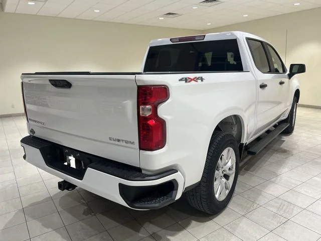 New 2025 White Chevrolet Custom image 5