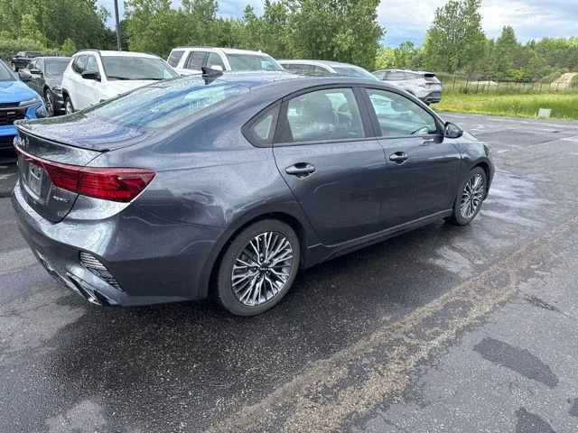 Used 2024 Gray Kia GT-Line image 6