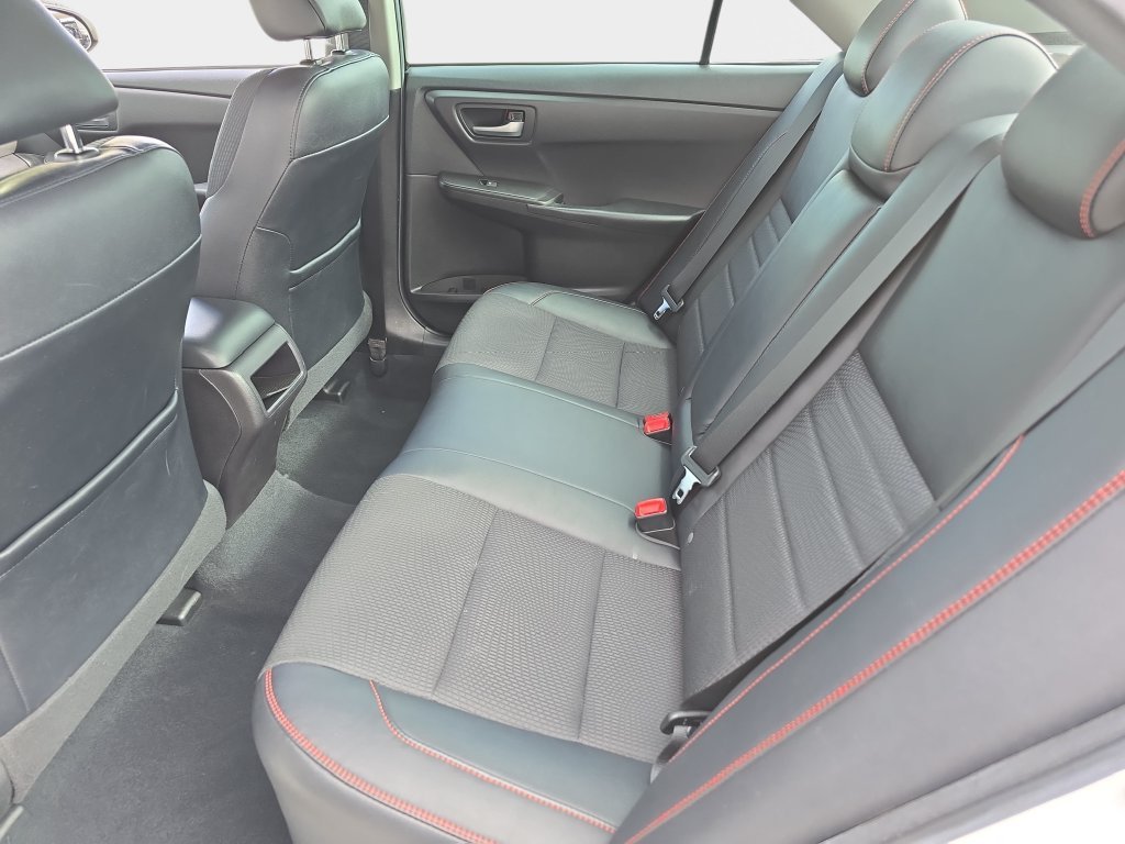 Used 2017  Toyota SE image 16