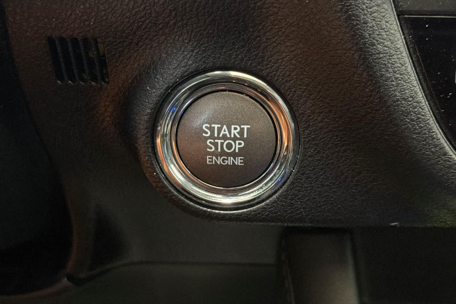 Used 2019 Matador Red Mica Lexus  image 25