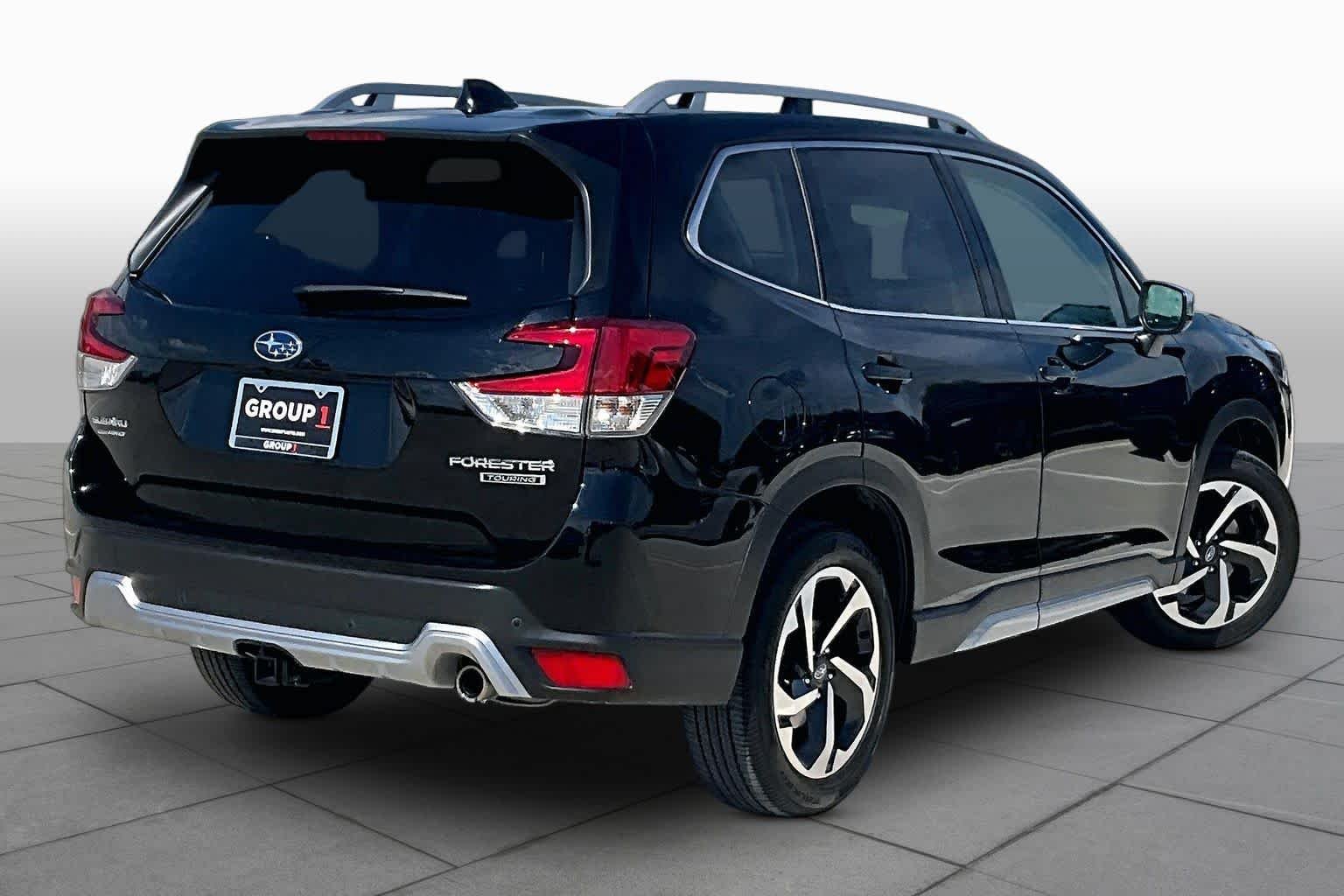 Used 2023 Crystal Black Silica Subaru Touring image 12