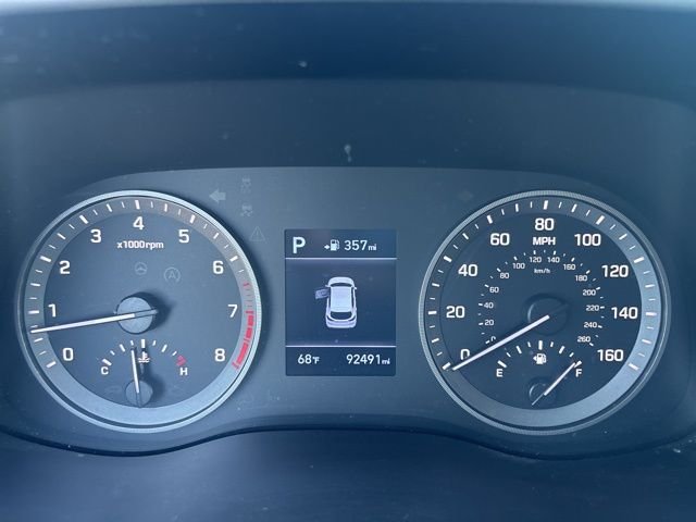 Used 2019 Red Hyundai Value image 8