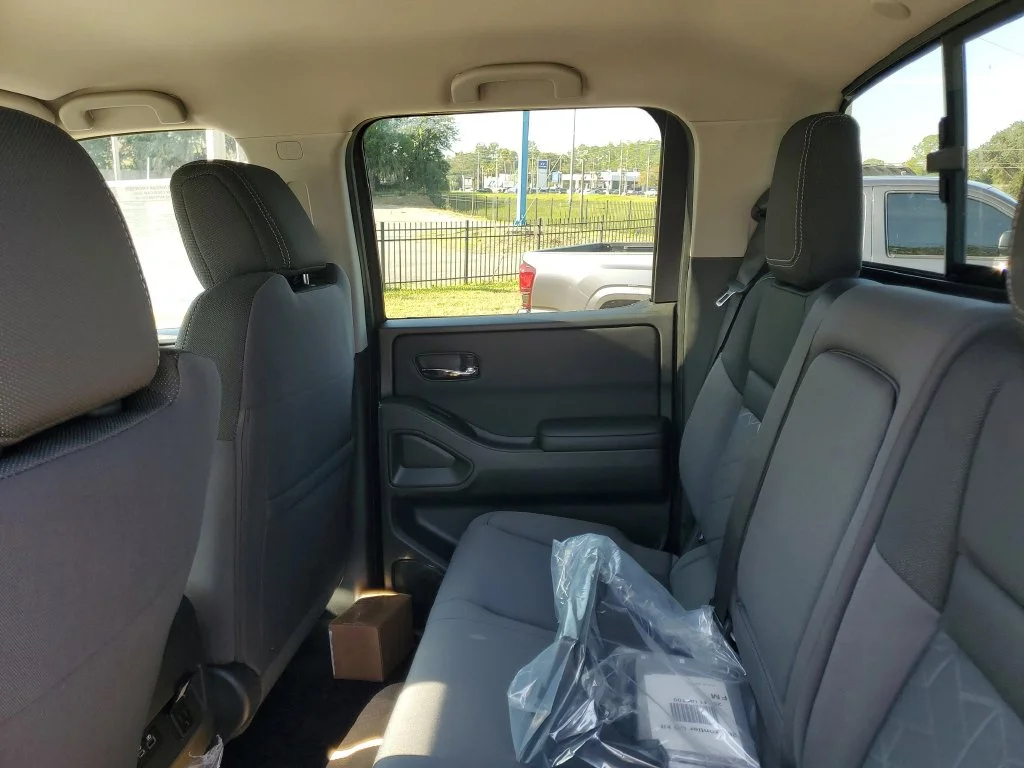 2026 Nissan Frontier SV - Photo 24