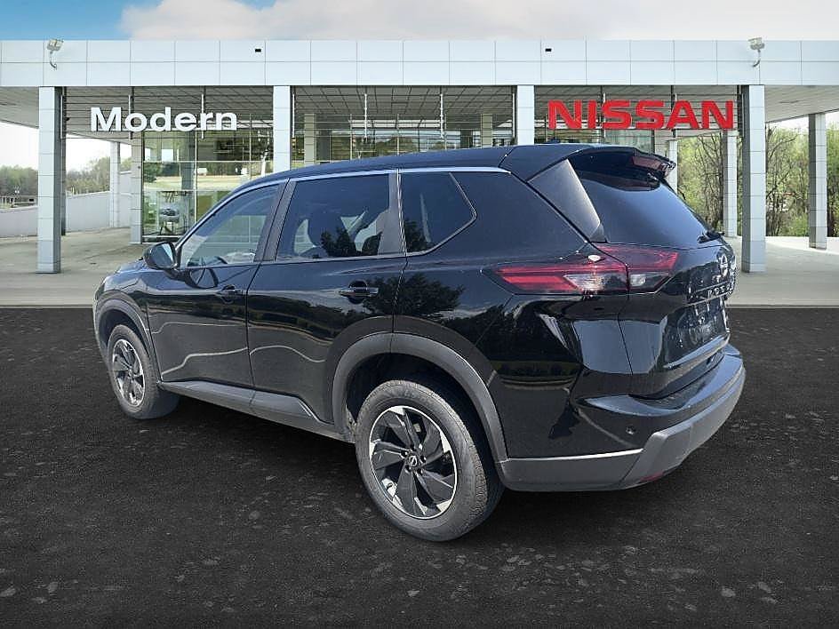 Used 2025 Super Black Nissan SV image 8
