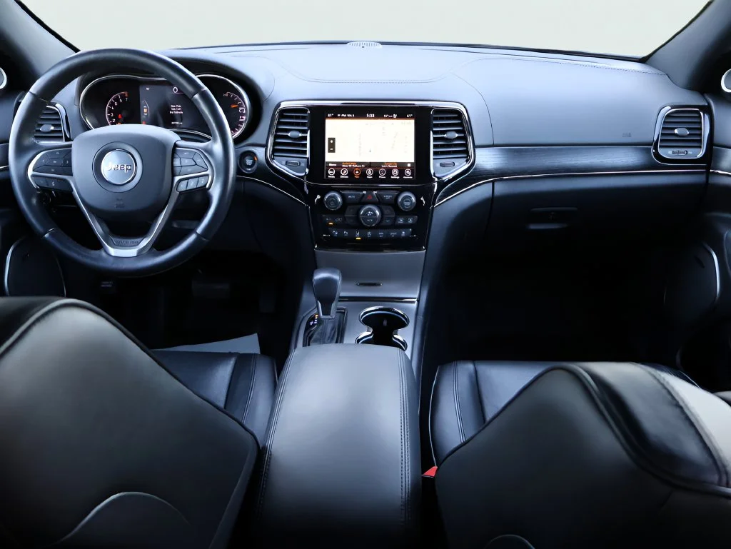 Used 2021 White Jeep High Altitude image 15