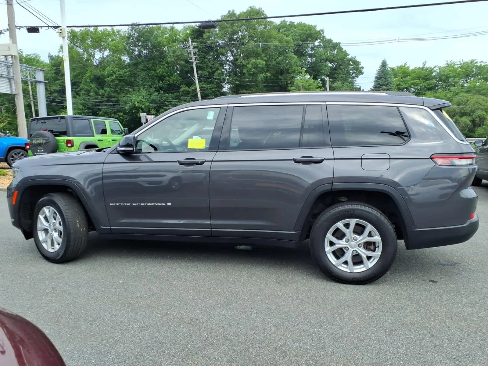 Certified Used 2023 Baltic Gray Metallic Clearcoat Jeep Limited image 12