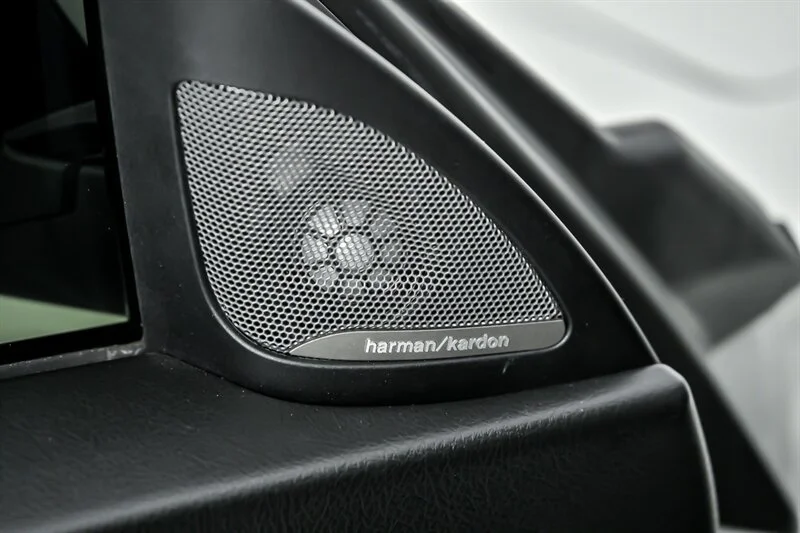 Used 2019 Alpine White BMW Competition image 19