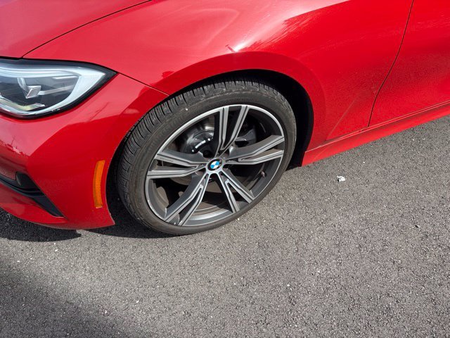 Used 2020 Red BMW 330i image 4