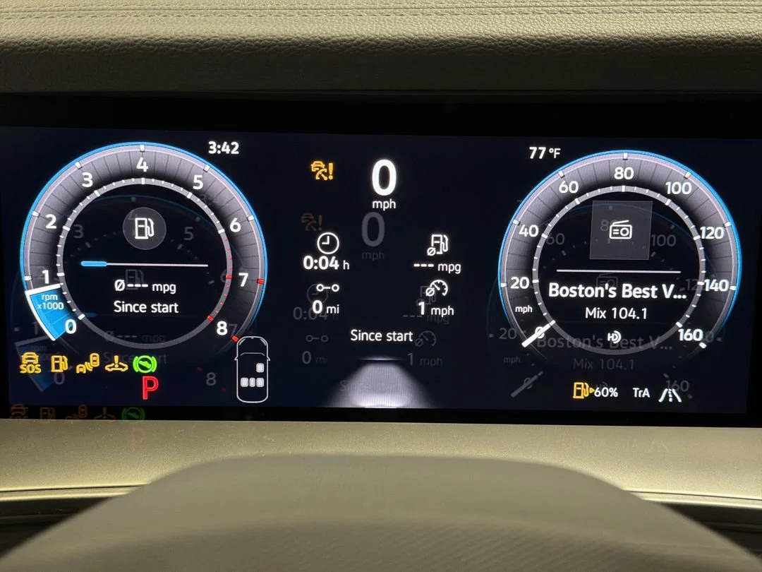 New 2026 Deep Black Pearl Volkswagen SE image 22