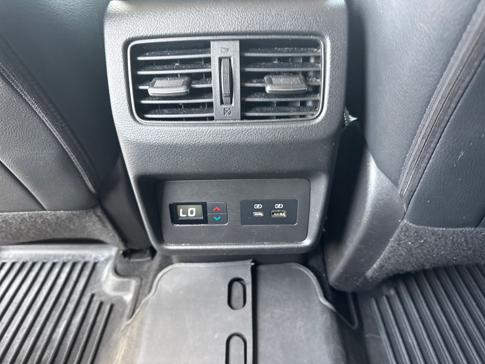 Certified Used 2021 White Nissan SL image 29