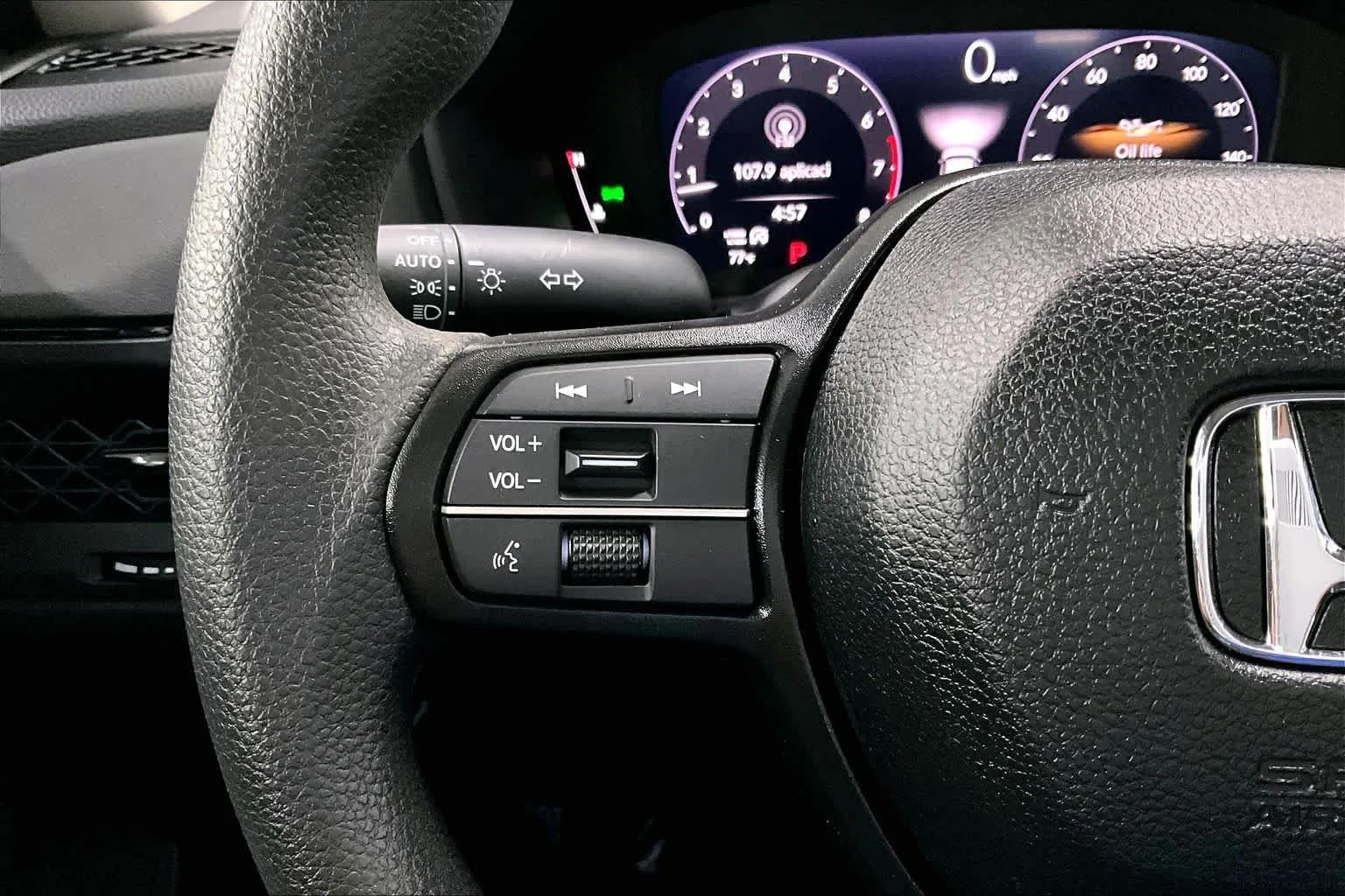 Used 2026 Meteorite Gray Metallic Honda LX image 24