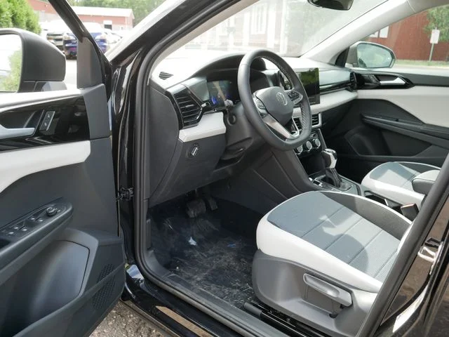 New 2026 Black Volkswagen 1.5T S image 19
