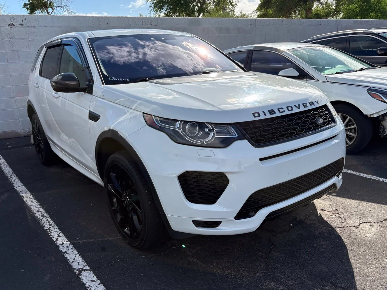 Used 2018 Fuji White Land Rover HSE image 3