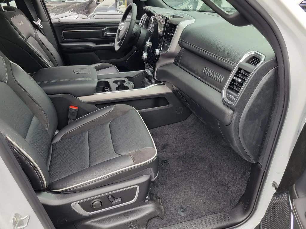 New 2026 Bright White Clear-Coat Exterior Paint RAM Laramie image 18