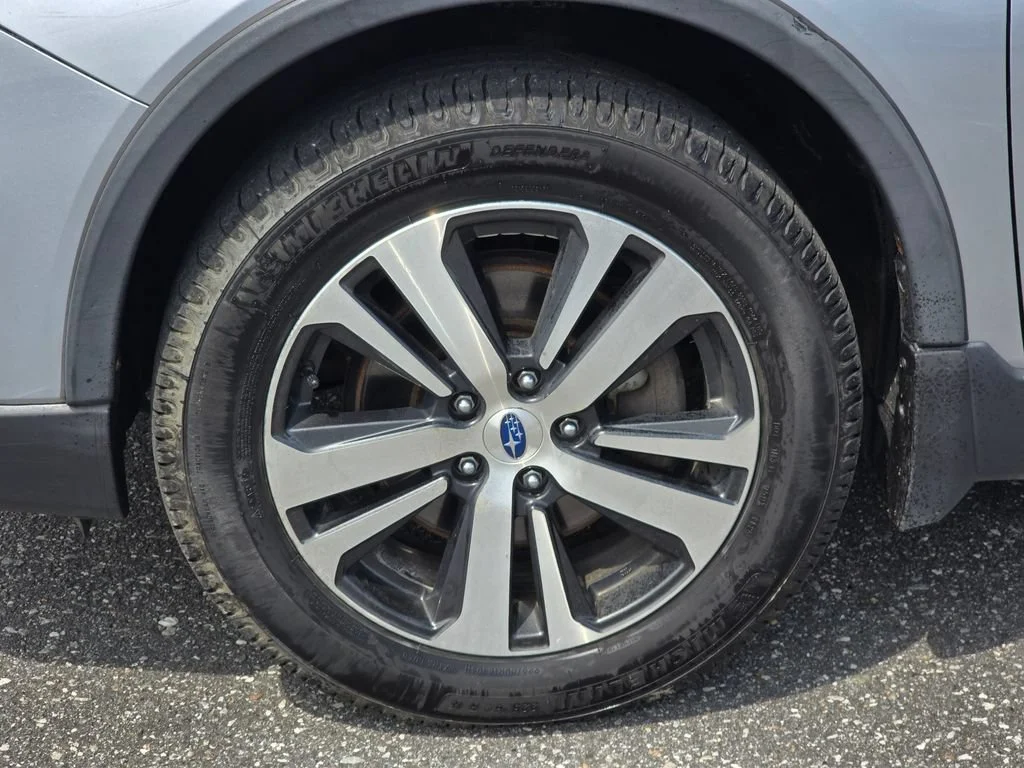 2018 Subaru Outback Limited - Photo 14