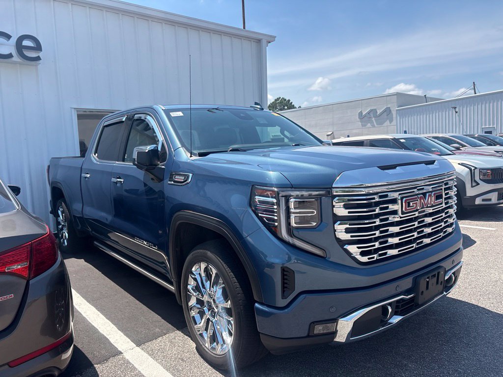Used 2024 Blue GMC Denali image 7